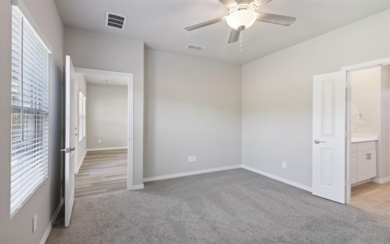 951 Dayflower Court, Lavon, TX 75166, 4 Bedrooms Bedrooms, ,2 BathroomsBathrooms,Residential,For Sale,951 Dayflower Court,20940798