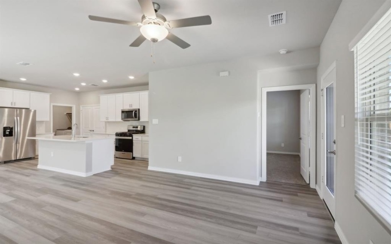 951 Dayflower Court, Lavon, TX 75166, 4 Bedrooms Bedrooms, ,2 BathroomsBathrooms,Residential,For Sale,951 Dayflower Court,20940798