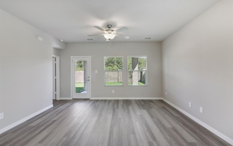 951 Dayflower Court, Lavon, TX 75166, 4 Bedrooms Bedrooms, ,2 BathroomsBathrooms,Residential,For Sale,951 Dayflower Court,20940798