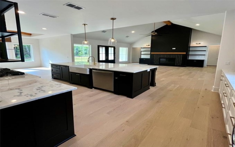 260 S Granite Lane, Hallsville, TX 75650, 4 Bedrooms Bedrooms, ,3 BathroomsBathrooms,Residential,For Sale,260 S Granite Lane,20941667