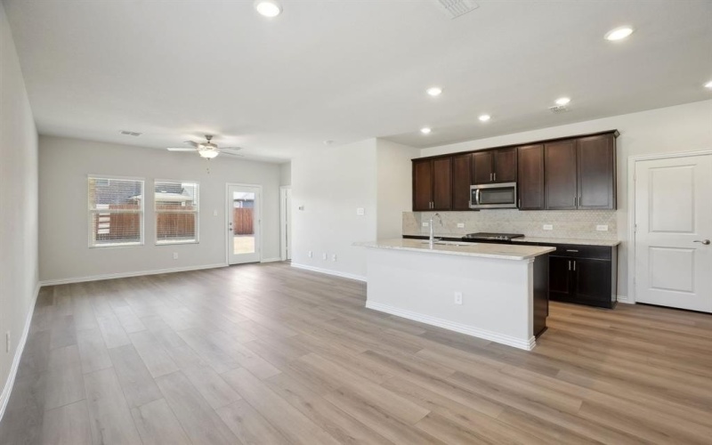 511 Willet Drive, McKinney, TX 75069, 4 Bedrooms Bedrooms, ,2 BathroomsBathrooms,Residential,For Sale,511 Willet Drive,20942067