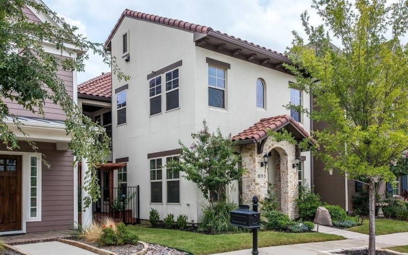 653 Surrey Lane, Flower Mound, TX 75022, 3 Bedrooms Bedrooms, ,2 BathroomsBathrooms,Residential Lease,For Rent,653 Surrey Lane,20942203