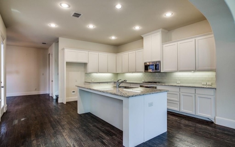 653 Surrey Lane, Flower Mound, TX 75022, 3 Bedrooms Bedrooms, ,2 BathroomsBathrooms,Residential Lease,For Rent,653 Surrey Lane,20942203