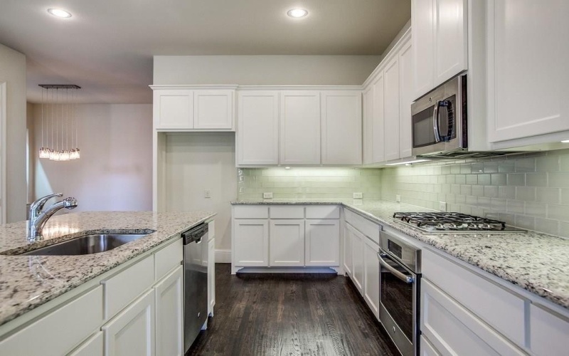 653 Surrey Lane, Flower Mound, TX 75022, 3 Bedrooms Bedrooms, ,2 BathroomsBathrooms,Residential Lease,For Rent,653 Surrey Lane,20942203