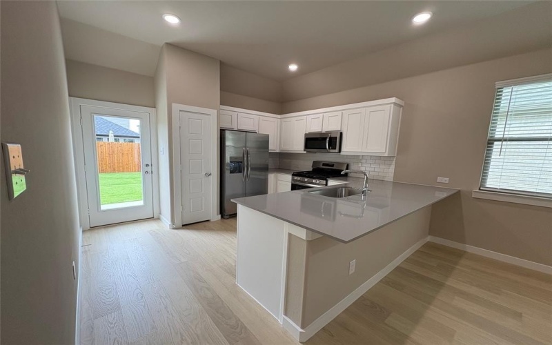 411 Travine Drive, McKinney, TX 75071, 3 Bedrooms Bedrooms, ,2 BathroomsBathrooms,Residential Lease,For Rent,411 Travine Drive,20942257