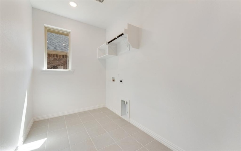 4112 Tarlton Road, Little Elm, TX 75068, 3 Bedrooms Bedrooms, ,2 BathroomsBathrooms,Residential,For Sale,4112 Tarlton Road,20942258