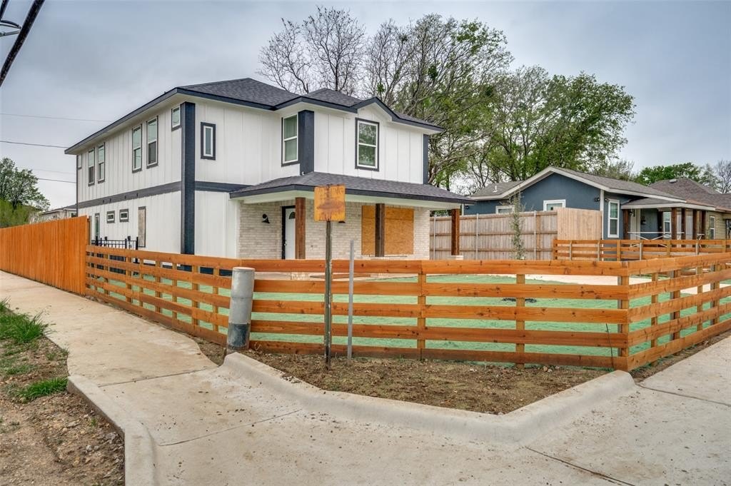 1632 E Arlington Avenue, Fort Worth, TX 76104, 3 Bedrooms Bedrooms, ,2 BathroomsBathrooms,Residential Lease,For Rent,1632 E Arlington Avenue,20942417