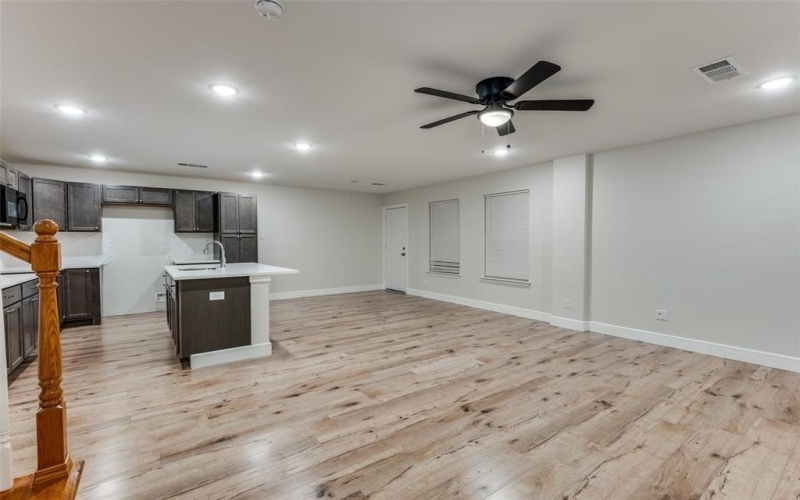 1632 E Arlington Avenue, Fort Worth, TX 76104, 3 Bedrooms Bedrooms, ,2 BathroomsBathrooms,Residential Lease,For Rent,1632 E Arlington Avenue,20942417