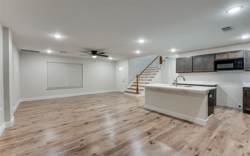 1632 E Arlington Avenue, Fort Worth, TX 76104, 3 Bedrooms Bedrooms, ,2 BathroomsBathrooms,Residential Lease,For Rent,1632 E Arlington Avenue,20942417