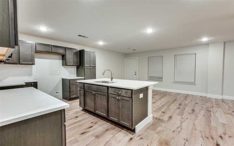 1632 E Arlington Avenue, Fort Worth, TX 76104, 3 Bedrooms Bedrooms, ,2 BathroomsBathrooms,Residential Lease,For Rent,1632 E Arlington Avenue,20942417
