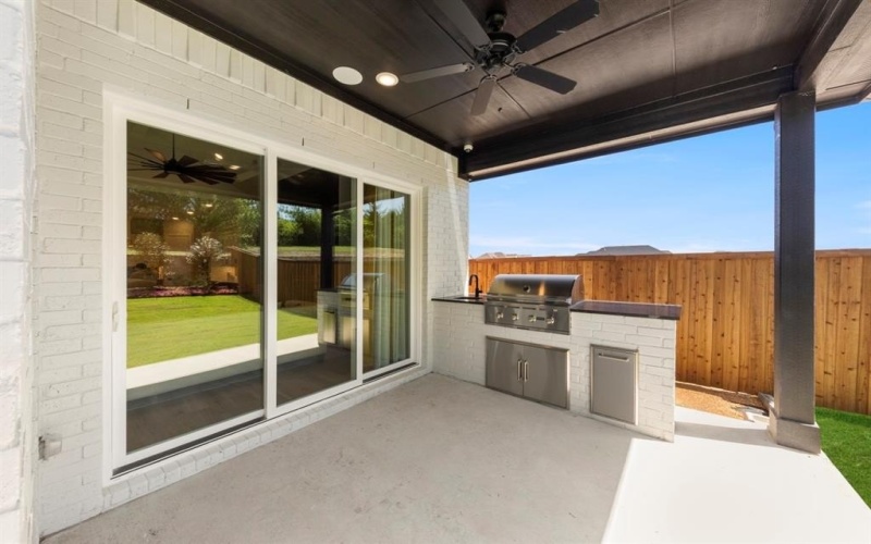 1015 Olympic Drive, Rockwall, TX 75087, 3 Bedrooms Bedrooms, ,2 BathroomsBathrooms,Residential,For Sale,1015 Olympic Drive,20942732