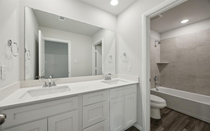 523 Lana Drive, Seagoville, TX 75159, 4 Bedrooms Bedrooms, ,3 BathroomsBathrooms,Residential,For Sale,523 Lana Drive,20942933