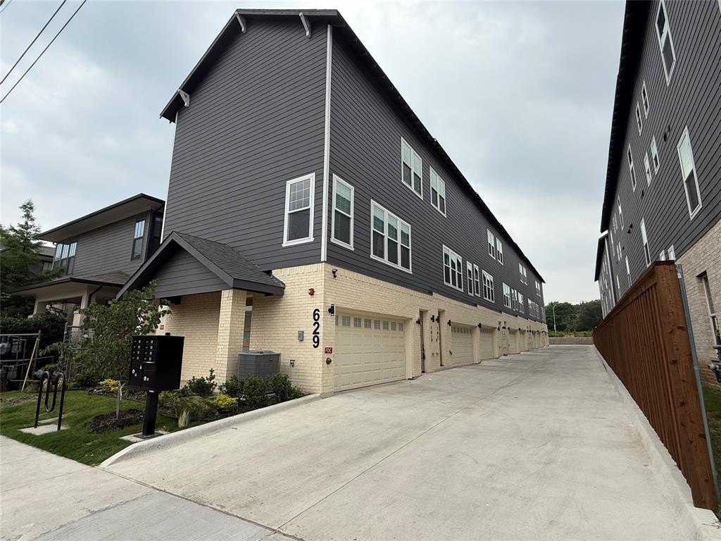 629 N Tyler Street #101-108, Dallas, TX 75208, ,Commercial Sale,For Sale,629 N Tyler Street,20943117