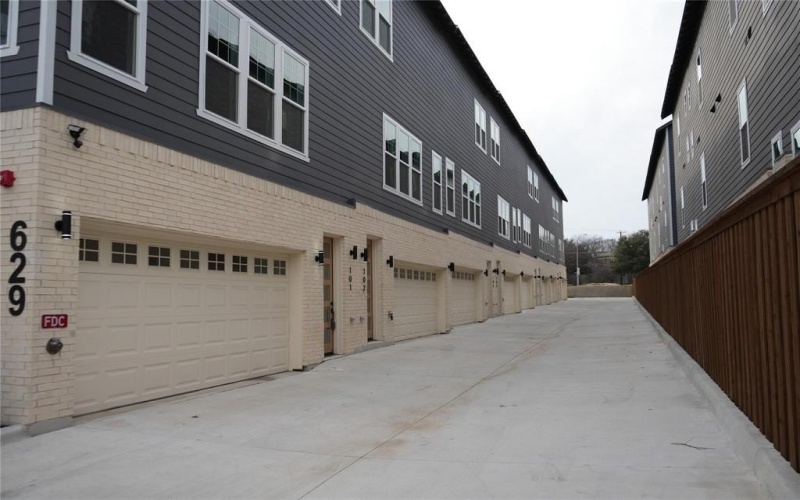 629 N Tyler Street #101-108, Dallas, TX 75208, ,Commercial Sale,For Sale,629 N Tyler Street,20943117