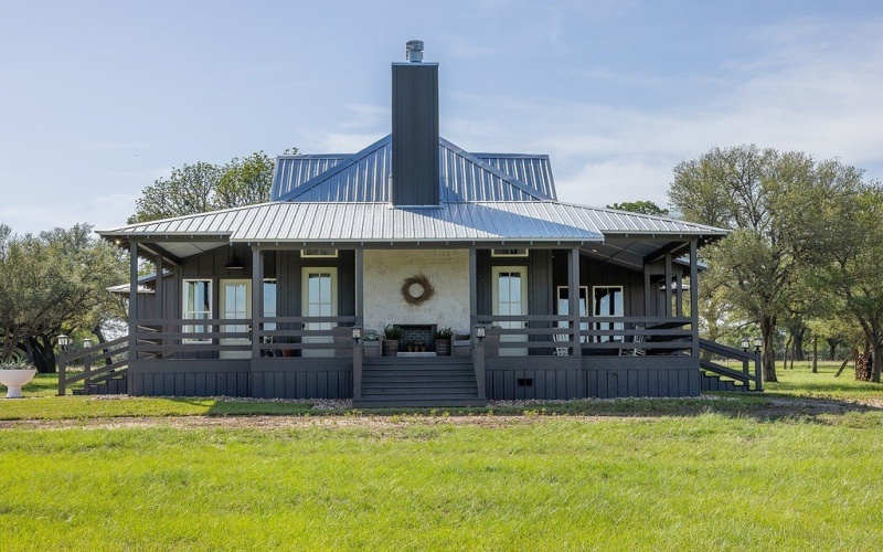 377 Florida Chapel Road, Round Top, TX 78954, 3 Bedrooms Bedrooms, ,3 BathroomsBathrooms,Farm,For Sale,377 Florida Chapel Road,151750