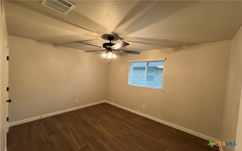141 Atlas Avenue, Killeen, TX 76542, 4 Bedrooms Bedrooms, ,2 BathroomsBathrooms,Residential,For Sale,141 Atlas Avenue,580661