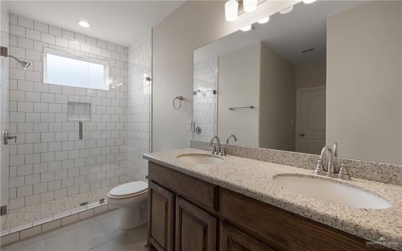 2545 N Blue Sage Avenue, Edinburg, TX 78541, 3 Bedrooms Bedrooms, ,2 BathroomsBathrooms,Residential,For Sale,2545 N Blue Sage Avenue,471256