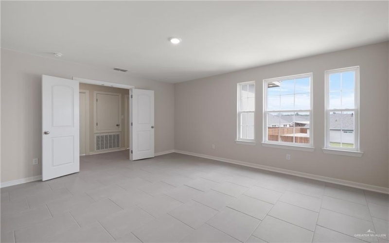 2545 N Blue Sage Avenue, Edinburg, TX 78541, 3 Bedrooms Bedrooms, ,2 BathroomsBathrooms,Residential,For Sale,2545 N Blue Sage Avenue,471256