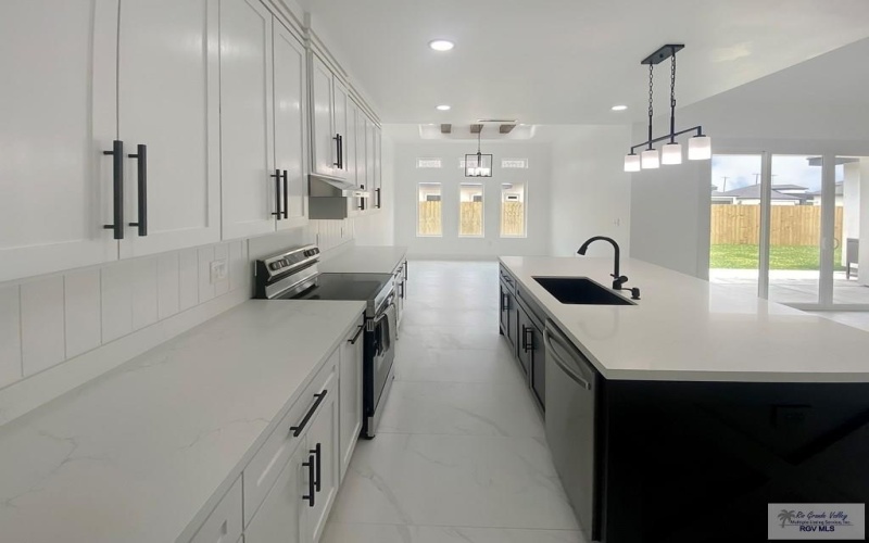 7114 LAKE TAHOE, BROWNSVILLE, TX 78526, 3 Bedrooms Bedrooms, ,2 BathroomsBathrooms,Residential,For Sale,7114 LAKE TAHOE,29765389