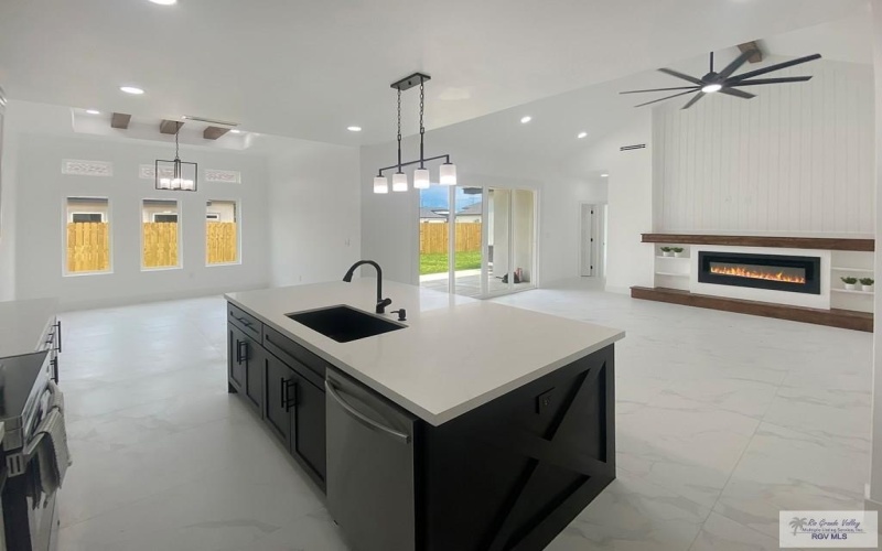 7114 LAKE TAHOE, BROWNSVILLE, TX 78526, 3 Bedrooms Bedrooms, ,2 BathroomsBathrooms,Residential,For Sale,7114 LAKE TAHOE,29765389