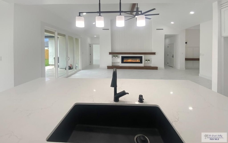 7114 LAKE TAHOE, BROWNSVILLE, TX 78526, 3 Bedrooms Bedrooms, ,2 BathroomsBathrooms,Residential,For Sale,7114 LAKE TAHOE,29765389