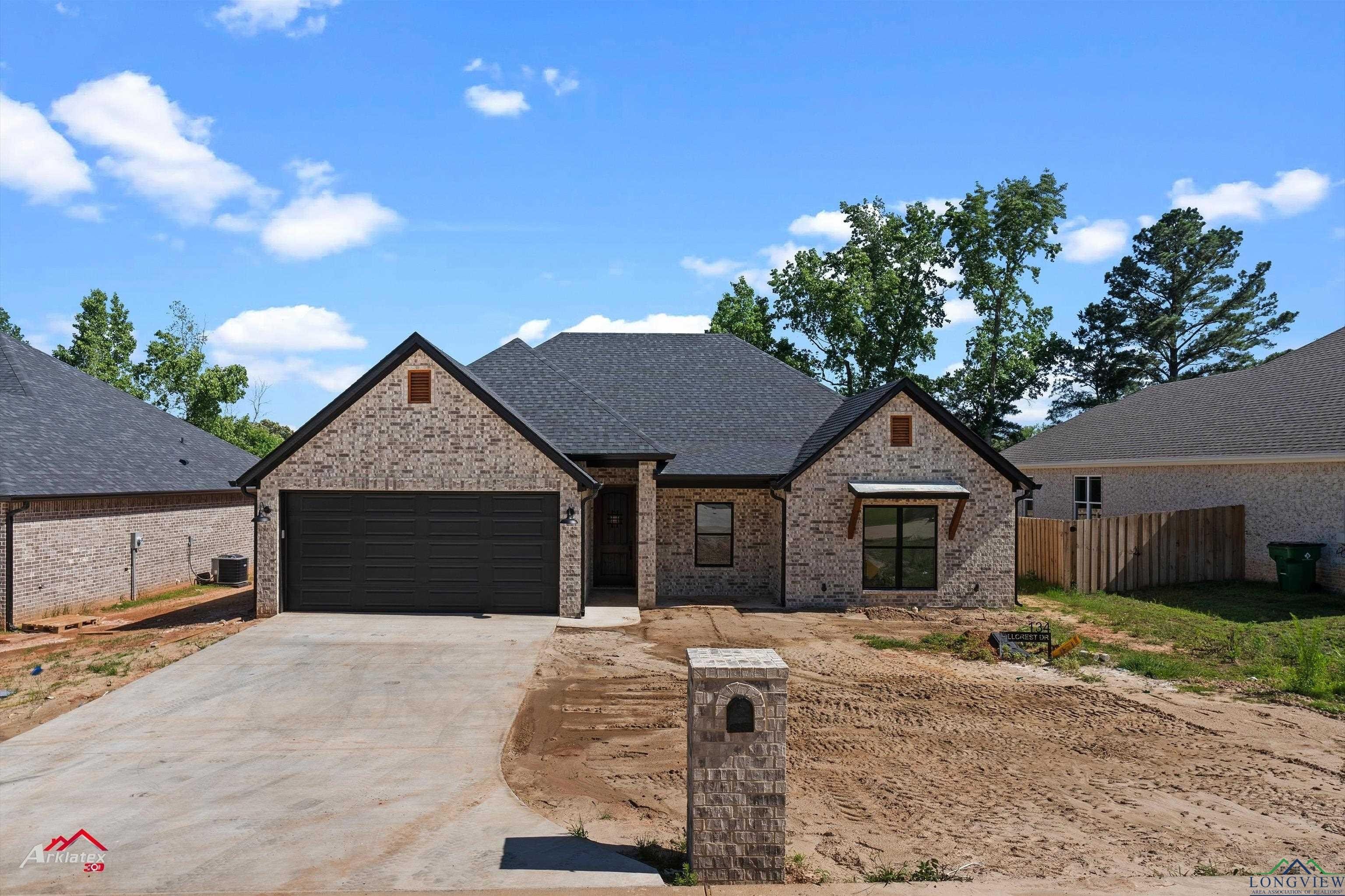 134 Hillcrest Drive, Gladewater, TX 75647, 4 Bedrooms Bedrooms, ,2 BathroomsBathrooms,Residential,For Sale,134 Hillcrest Drive,20253498