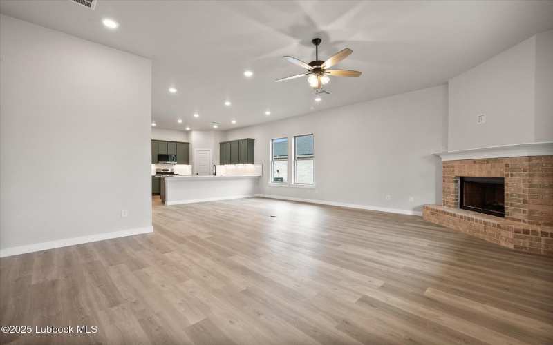 6813 54th Street, Lubbock, TX 79407, 3 Bedrooms Bedrooms, ,2 BathroomsBathrooms,Residential,For Sale,6813 54th Street,202555059
