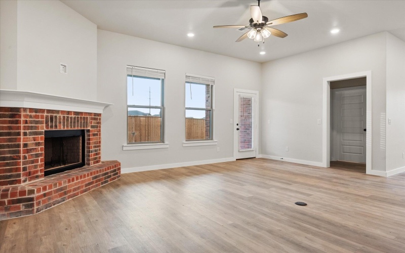 10602 Beaufort Avenue, Lubbock, TX 79424, 4 Habitaciones Habitaciones , ,3 BañosBaños,Residential,En Venta,10602 Beaufort Avenue,202555060
