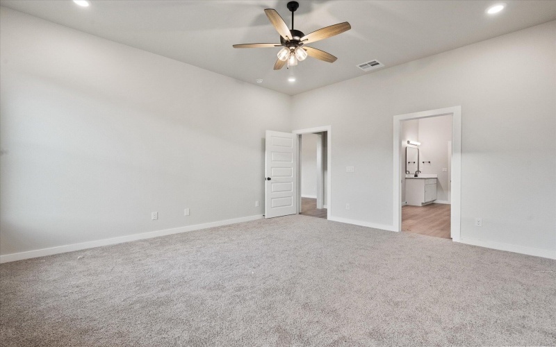 10602 Beaufort Avenue, Lubbock, TX 79424, 4 Habitaciones Habitaciones , ,3 BañosBaños,Residential,En Venta,10602 Beaufort Avenue,202555060