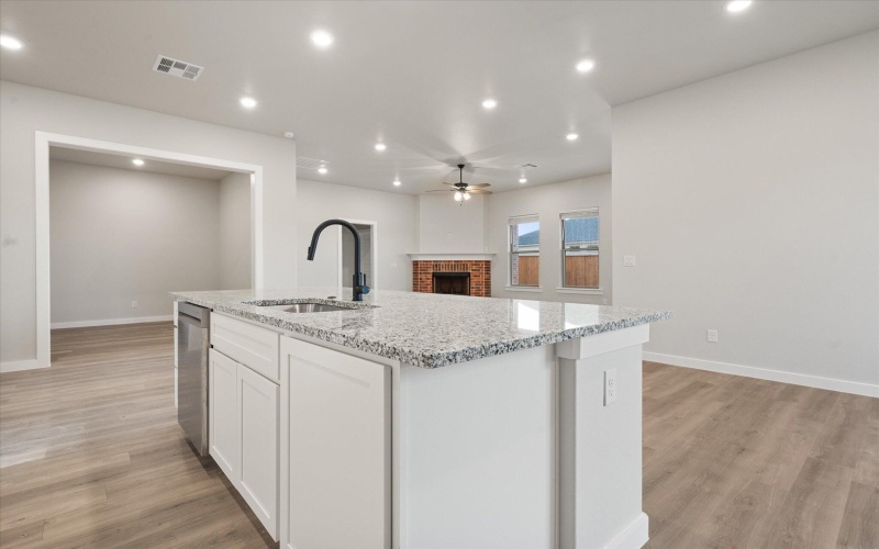 10602 Beaufort Avenue, Lubbock, TX 79424, 4 Habitaciones Habitaciones , ,3 BañosBaños,Residential,En Venta,10602 Beaufort Avenue,202555060