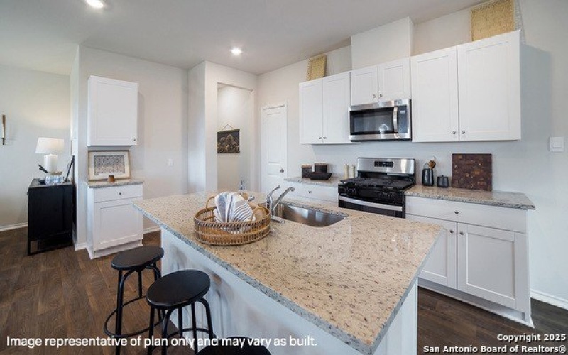 711 Garnier Pass, San Antonio, TX 78221, 4 Bedrooms Bedrooms, ,2 BathroomsBathrooms,Residential,For Sale,711 Garnier Pass,1868672