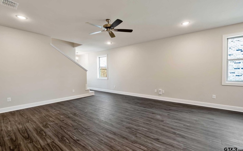 4344 MacNab Dr #30, Tyler, TX 75707, 4 Bedrooms Bedrooms, ,2 BathroomsBathrooms,Residential,For Sale,4344 MacNab Dr #30,25007787