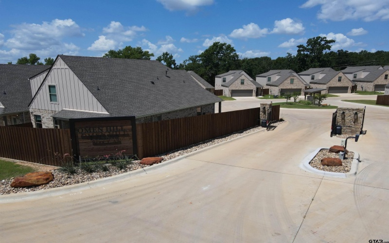 4344 MacNab Dr #30, Tyler, TX 75707, 4 Bedrooms Bedrooms, ,2 BathroomsBathrooms,Residential,For Sale,4344 MacNab Dr #30,25007787