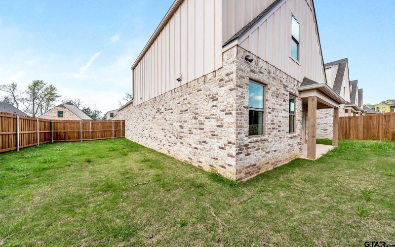 4344 MacNab Dr #30, Tyler, TX 75707, 4 Bedrooms Bedrooms, ,2 BathroomsBathrooms,Residential,For Sale,4344 MacNab Dr #30,25007787