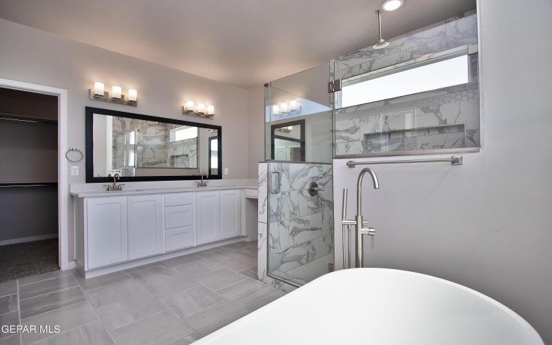 5909 Ruidoso Downs Street, El Paso, TX 79932, 4 Bedrooms Bedrooms, ,3 BathroomsBathrooms,Residential,For Sale,5909 Ruidoso Downs Street,923022