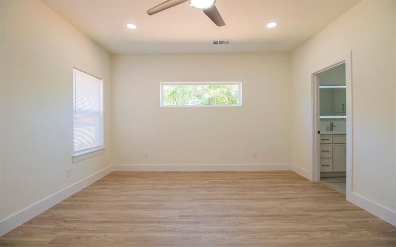 525 N WASHINGTON Street, Grand Saline, TX 75140, 3 Bedrooms Bedrooms, ,2 BathroomsBathrooms,Residential,For Sale,525 N WASHINGTON Street,20903990