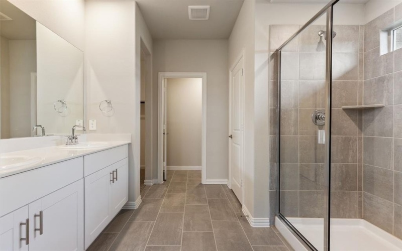 225 Sugarlands Drive, Greenville, TX 75402, 4 Bedrooms Bedrooms, ,3 BathroomsBathrooms,Residential,For Sale,225 Sugarlands Drive,20941175