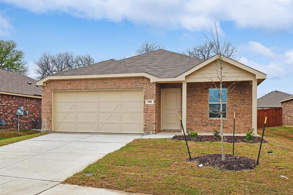 1312 Claireborne Court, Little Elm, TX 75068, 4 Bedrooms Bedrooms, ,2 BathroomsBathrooms,Residential Lease,For Rent,1312 Claireborne Court,20943124
