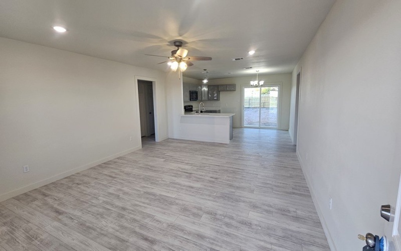 1730 La Follette St, San Angelo, TX 76905, 3 Habitaciones Habitaciones , ,2 BañosBaños,Residential,En Venta,1730 La Follette St,127547