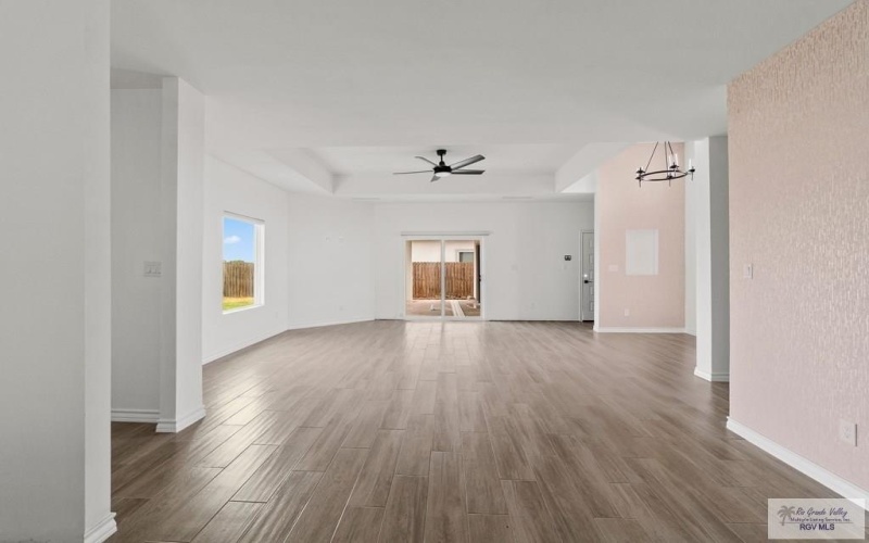 6221 KING PALM LOOP, BROWNSVILLE, TX 78526, 4 Habitaciones Habitaciones , ,3 BañosBaños,Residential,En Venta,6221 KING PALM LOOP,29765437