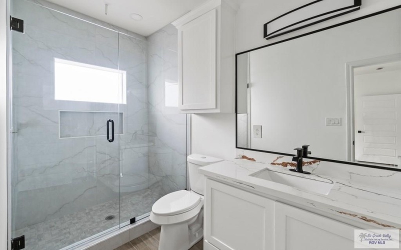 6221 KING PALM LOOP, BROWNSVILLE, TX 78526, 4 Habitaciones Habitaciones , ,3 BañosBaños,Residential,En Venta,6221 KING PALM LOOP,29765437