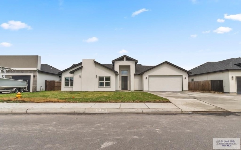6221 KING PALM LOOP, BROWNSVILLE, TX 78526, 4 Habitaciones Habitaciones , ,3 BañosBaños,Residential,En Venta,6221 KING PALM LOOP,29765437