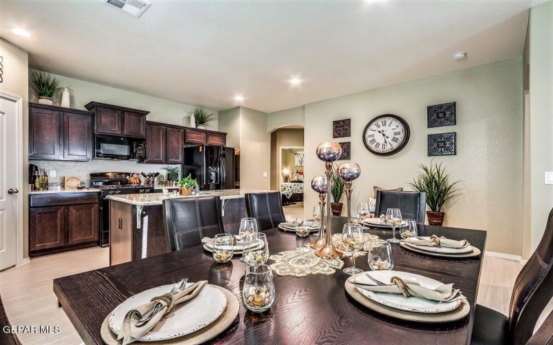 12881 Star Gaze Avenue, El Paso, TX 79928, 3 Bedrooms Bedrooms, ,1 BathroomBathrooms,Residential,For Sale,12881 Star Gaze Avenue,923097
