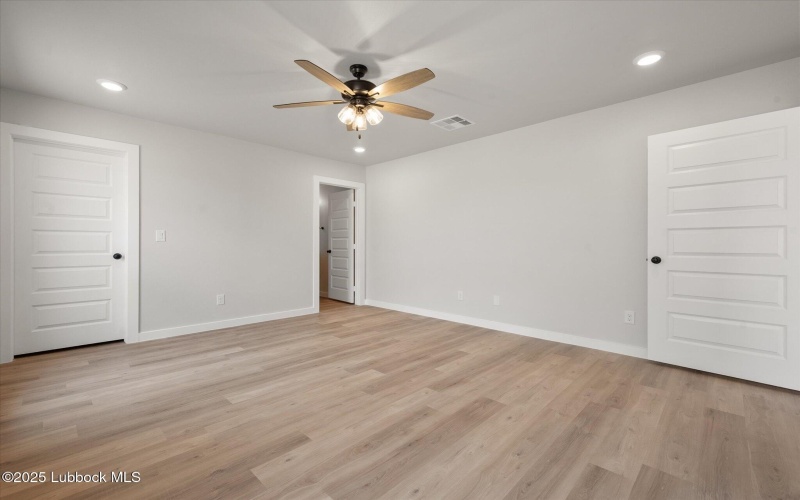 2217 134th Street, Lubbock, TX 79423, 3 Habitaciones Habitaciones , ,2 BañosBaños,Residential,En Venta,2217 134th Street,202555107