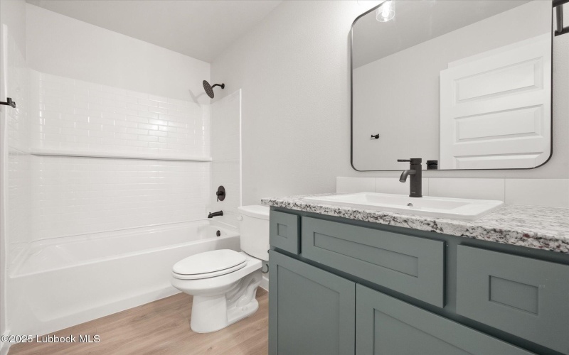 2217 134th Street, Lubbock, TX 79423, 3 Habitaciones Habitaciones , ,2 BañosBaños,Residential,En Venta,2217 134th Street,202555107
