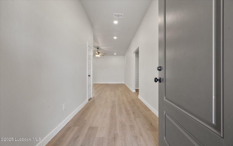 2217 134th Street, Lubbock, TX 79423, 3 Habitaciones Habitaciones , ,2 BañosBaños,Residential,En Venta,2217 134th Street,202555107