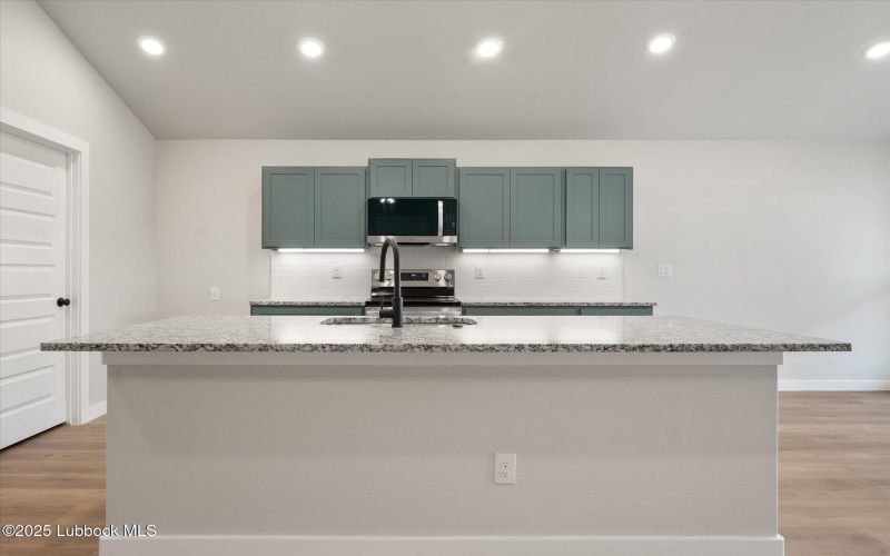 2217 134th Street, Lubbock, TX 79423, 3 Habitaciones Habitaciones , ,2 BañosBaños,Residential,En Venta,2217 134th Street,202555107