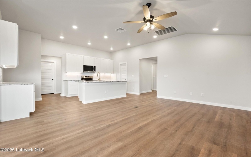2218 134th Street, Lubbock, TX 79423, 4 Bedrooms Bedrooms, ,2 BathroomsBathrooms,Residential,For Sale,2218 134th Street,202555110
