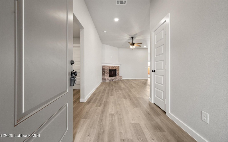 2211 134th Street, Lubbock, TX 79423, 3 Habitaciones Habitaciones , ,2 BañosBaños,Residential,En Venta,2211 134th Street,202555112