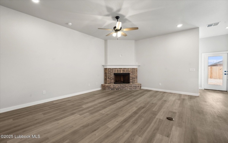 2211 134th Street, Lubbock, TX 79423, 3 Habitaciones Habitaciones , ,2 BañosBaños,Residential,En Venta,2211 134th Street,202555112